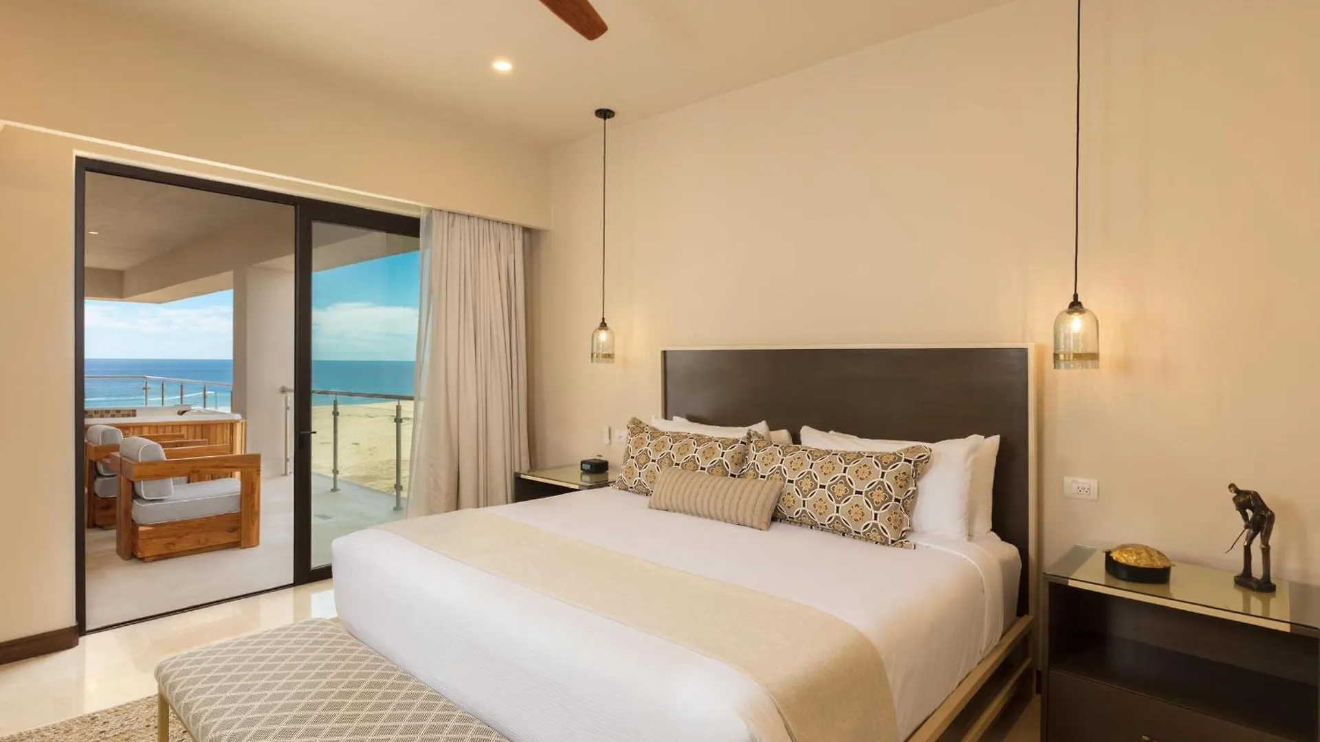 Beachfront 2 Bdrm Condo In Exclusive Diamante Golf Cabo San Lucas Aparthotel