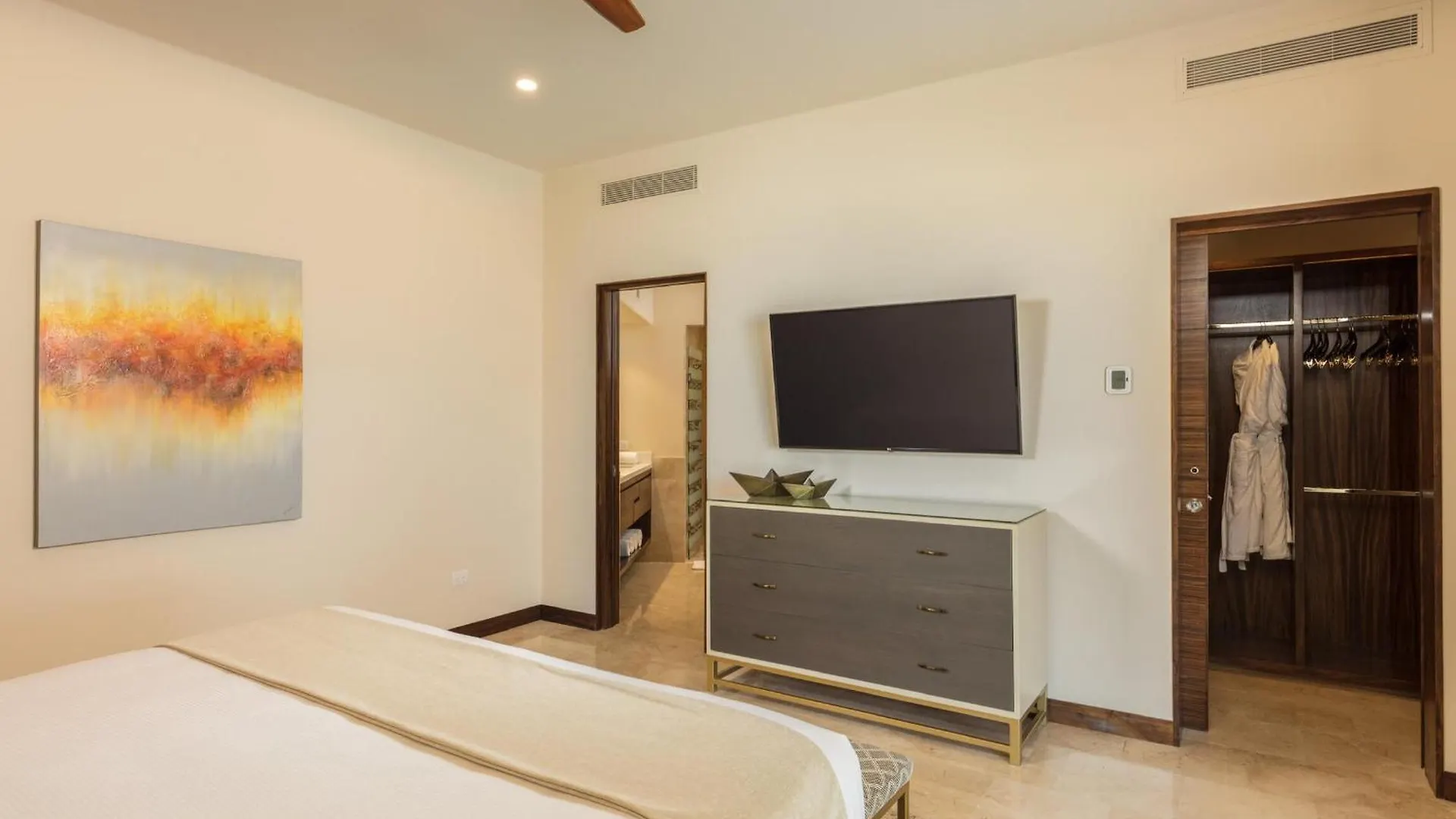 Beachfront 2 Bdrm Condo In Exclusive Diamante Golf Cabo San Lucas 0*,  Mexico